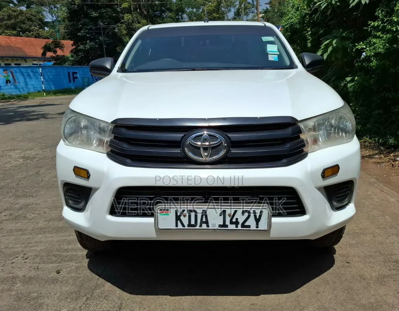 Toyota Hilux 2019 White