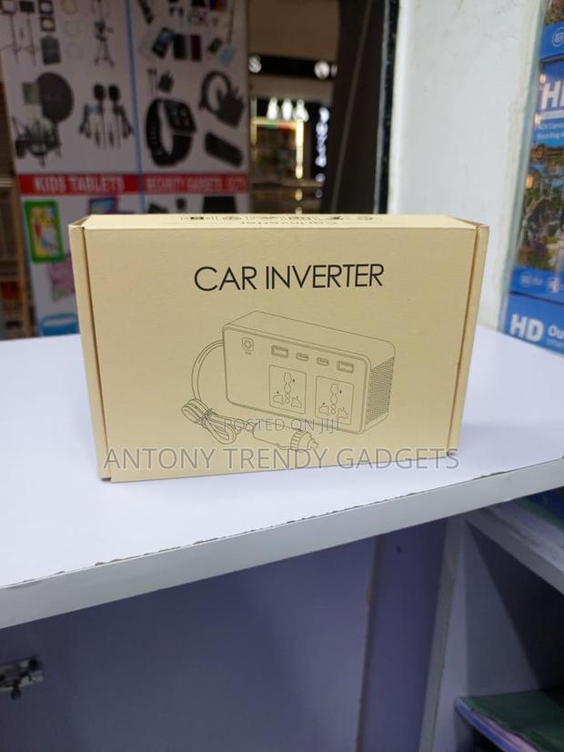 200W Car Power Inverter 12V to 220V With USB Type-C Ports