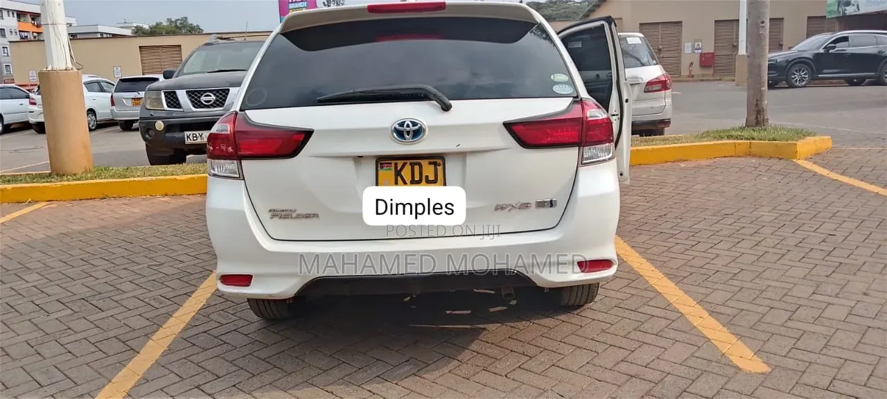Toyota Corolla Fielder 2015 White