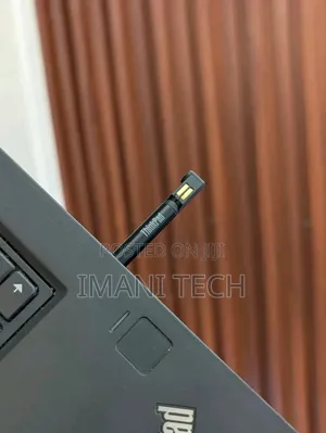 Laptop Lenovo ThinkPad X380 Yoga 16GB Intel Core i7 SSD 512GB