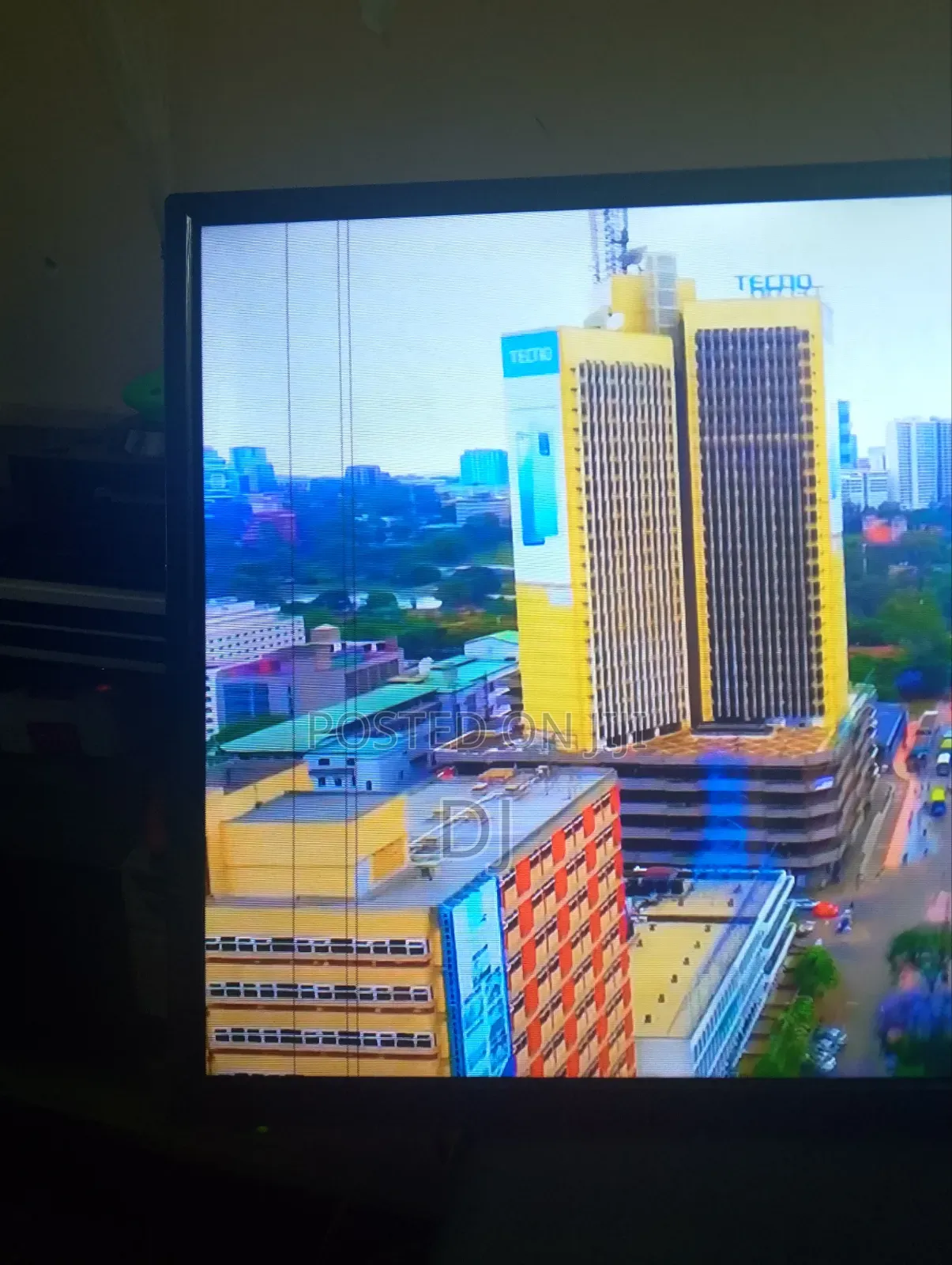 Synix Digital TV 32 Inch Inbuilt Decorder