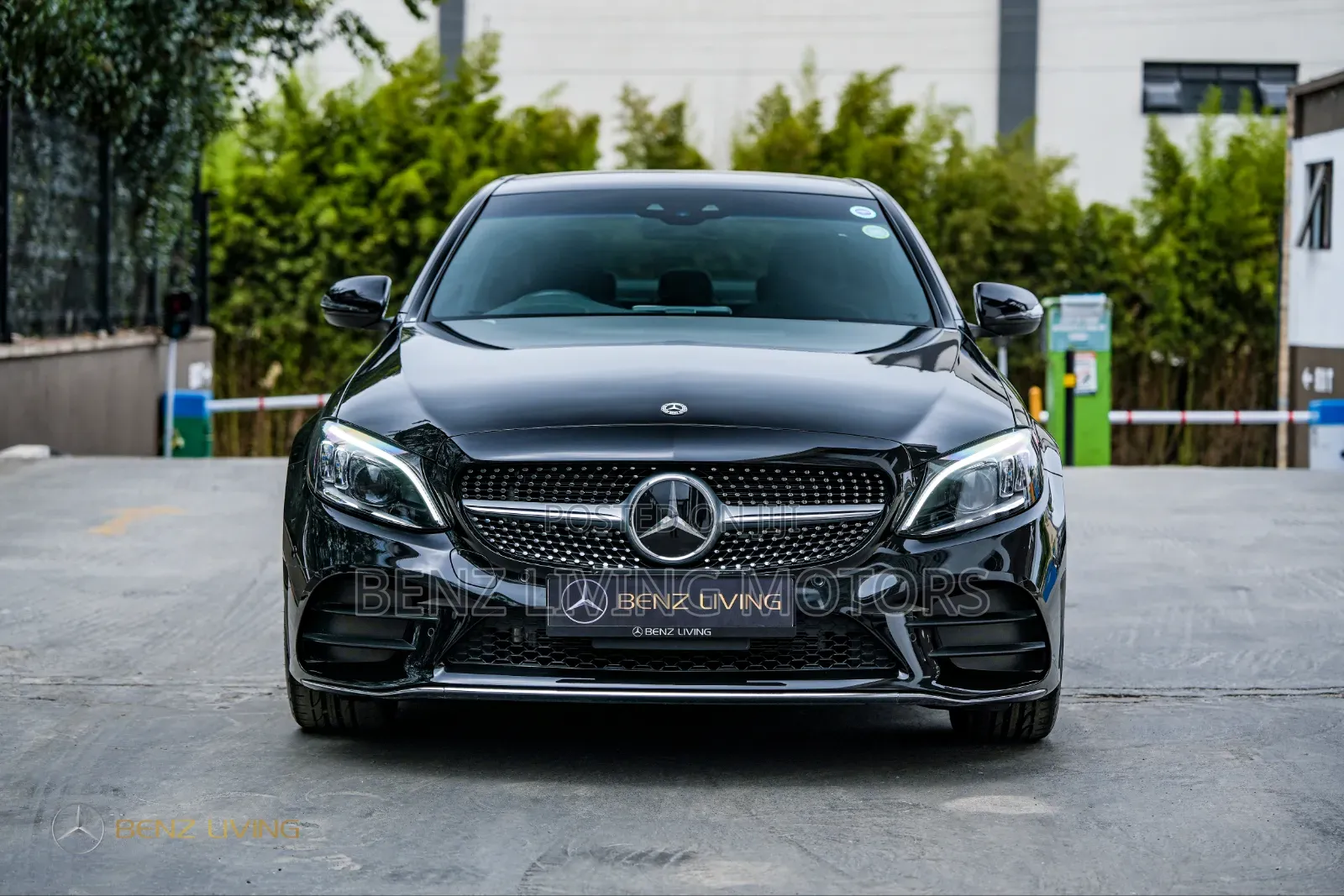 Mercedes-Benz C200 2019 Black