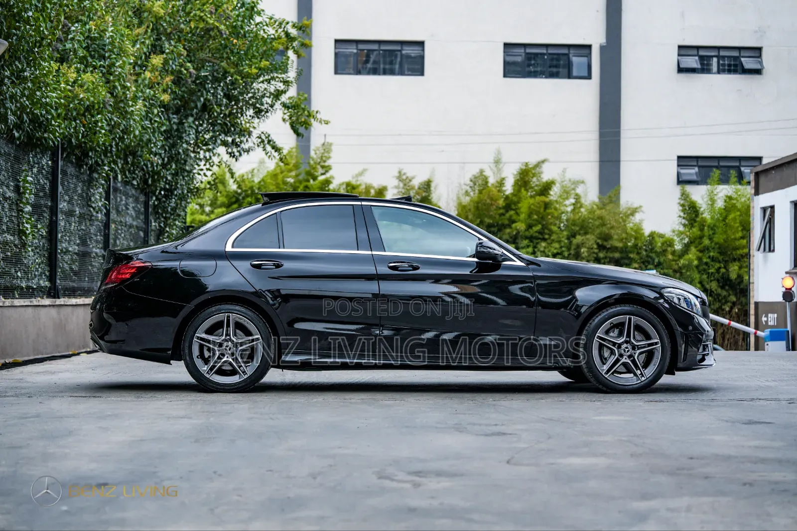 Mercedes-Benz C200 2019 Black