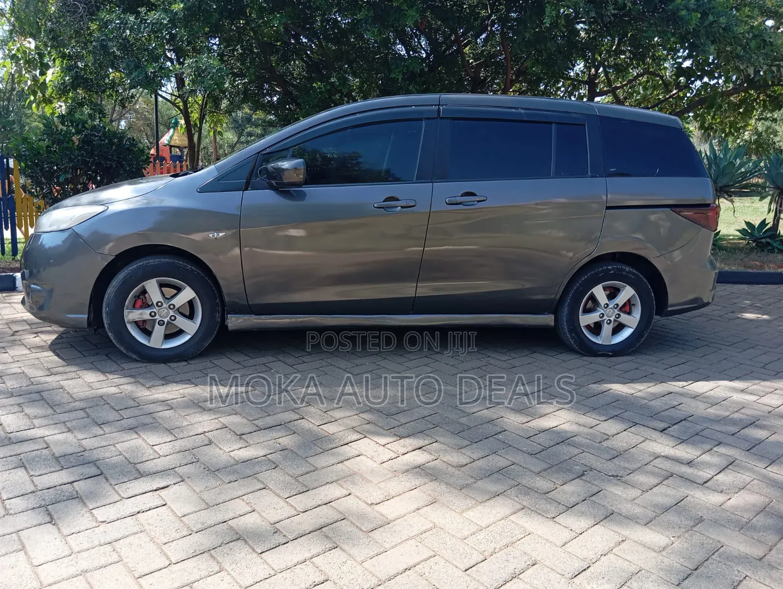 Nissan Lafesta 2011 Gray