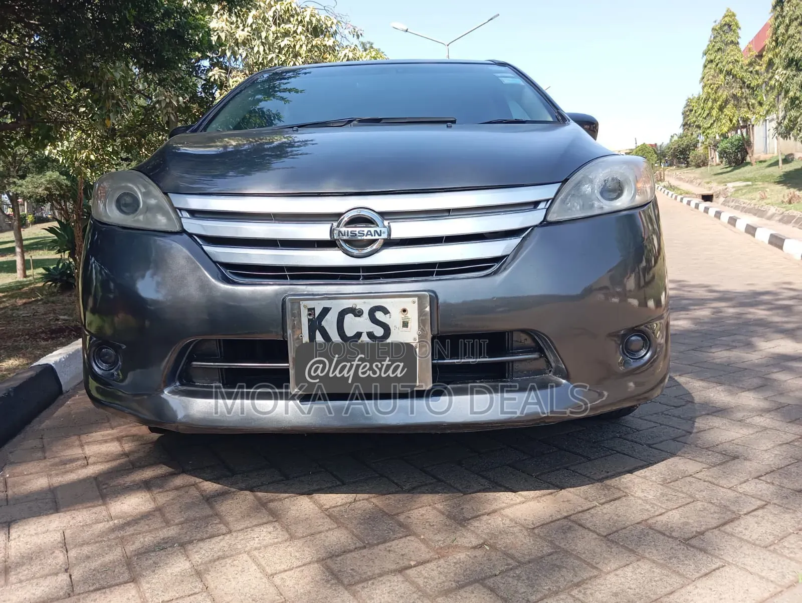 Nissan Lafesta 2011 Gray