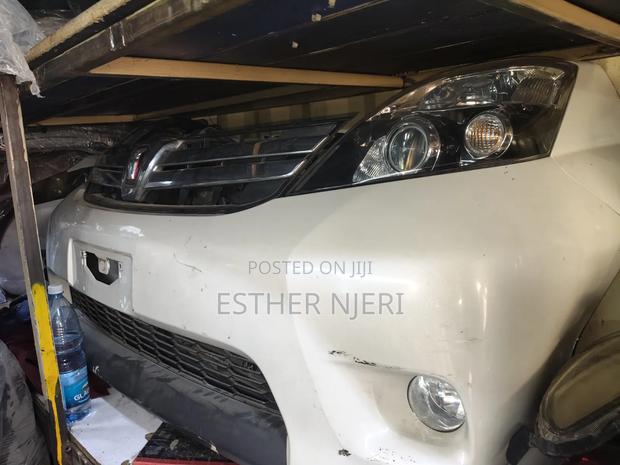 Ex Japan Toyota Isis Nosecut 2013