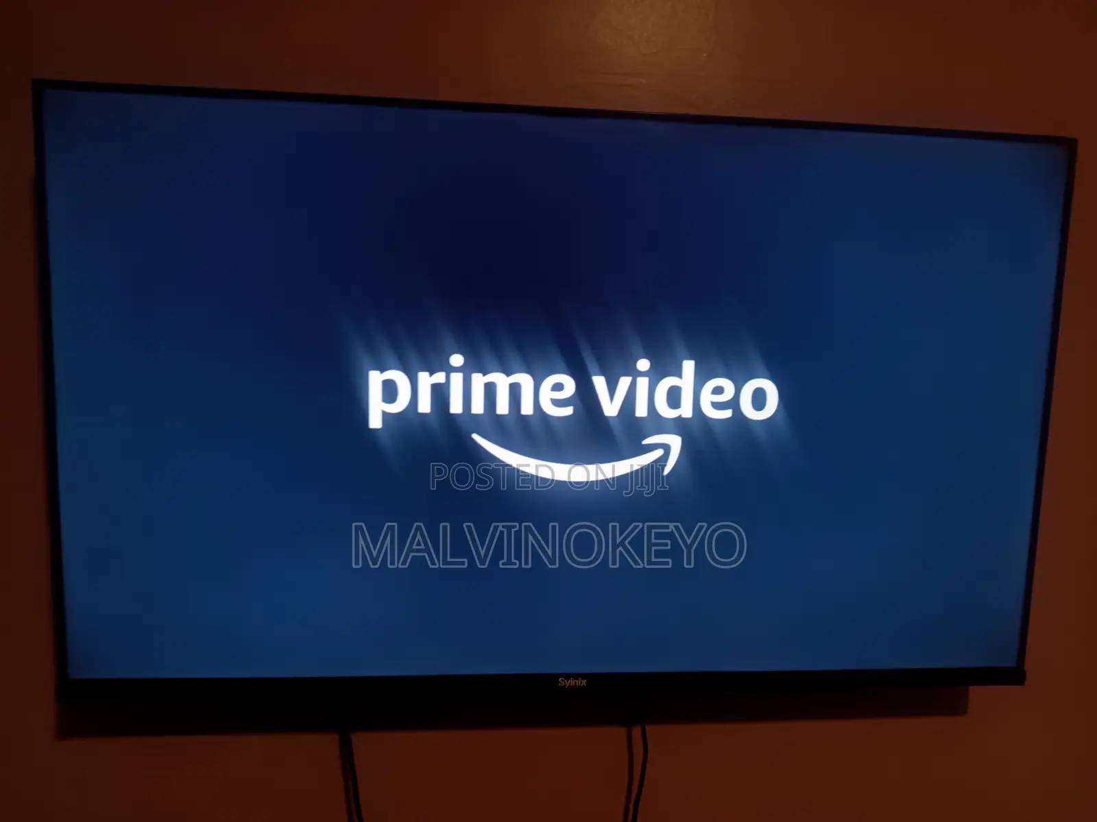 Synix 43" Smart TV