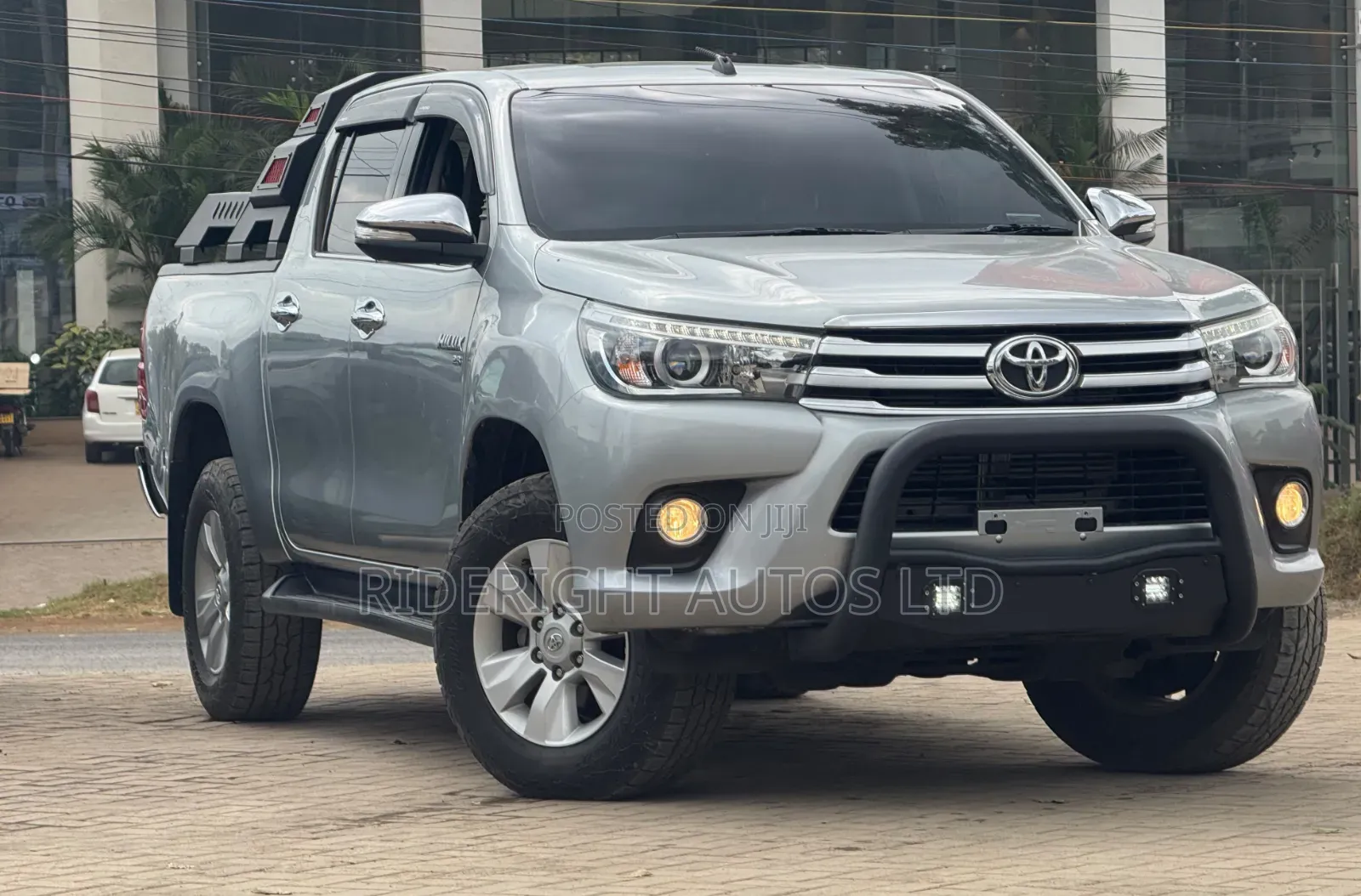 Toyota Hilux 2018 Silver