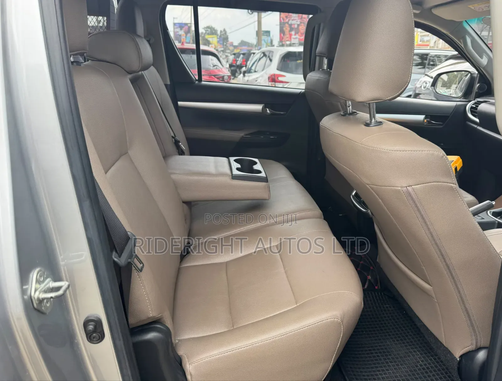 Toyota Hilux 2018 Silver