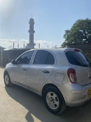 Nissan March 1.2 AWD 2012 Silver
