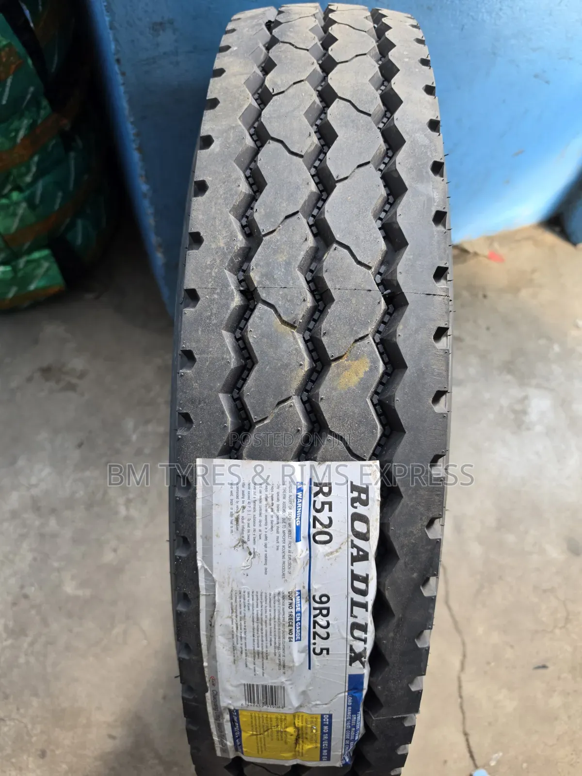 9 R22. 5 Roadlux Tires (Highway)