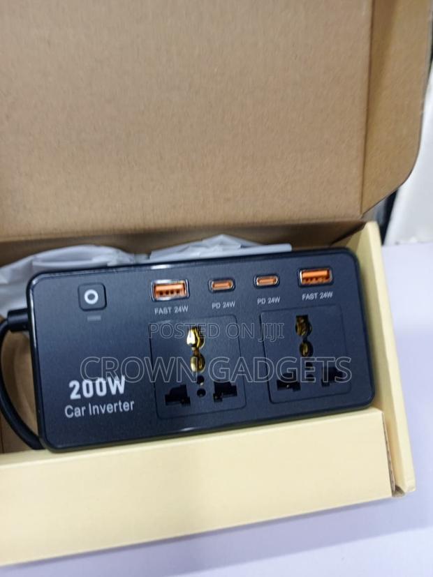 Portable 200W Car Power Inverter Dual AC Fast Charging Hub