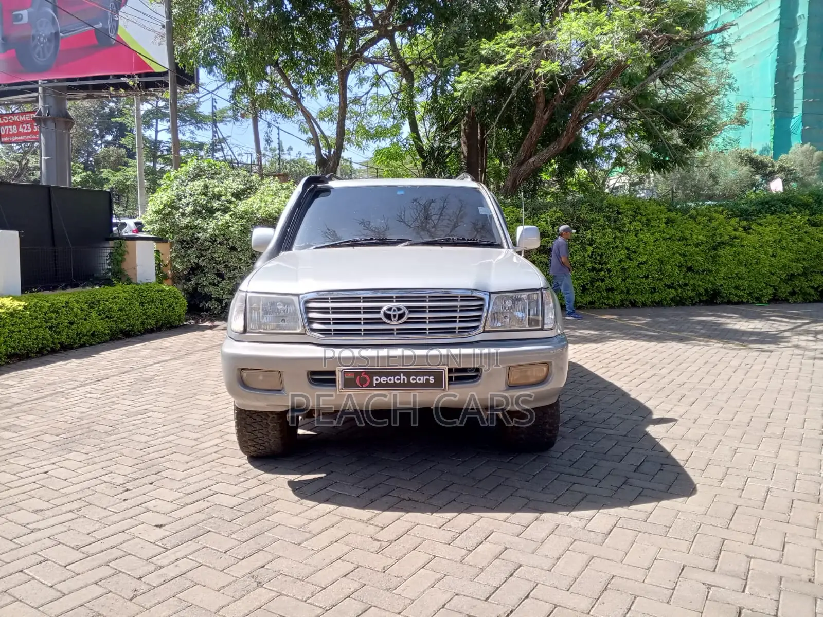 Toyota Land Cruiser 2005 Silver