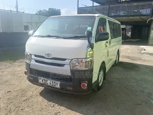 Toyota HiAce 2014 White