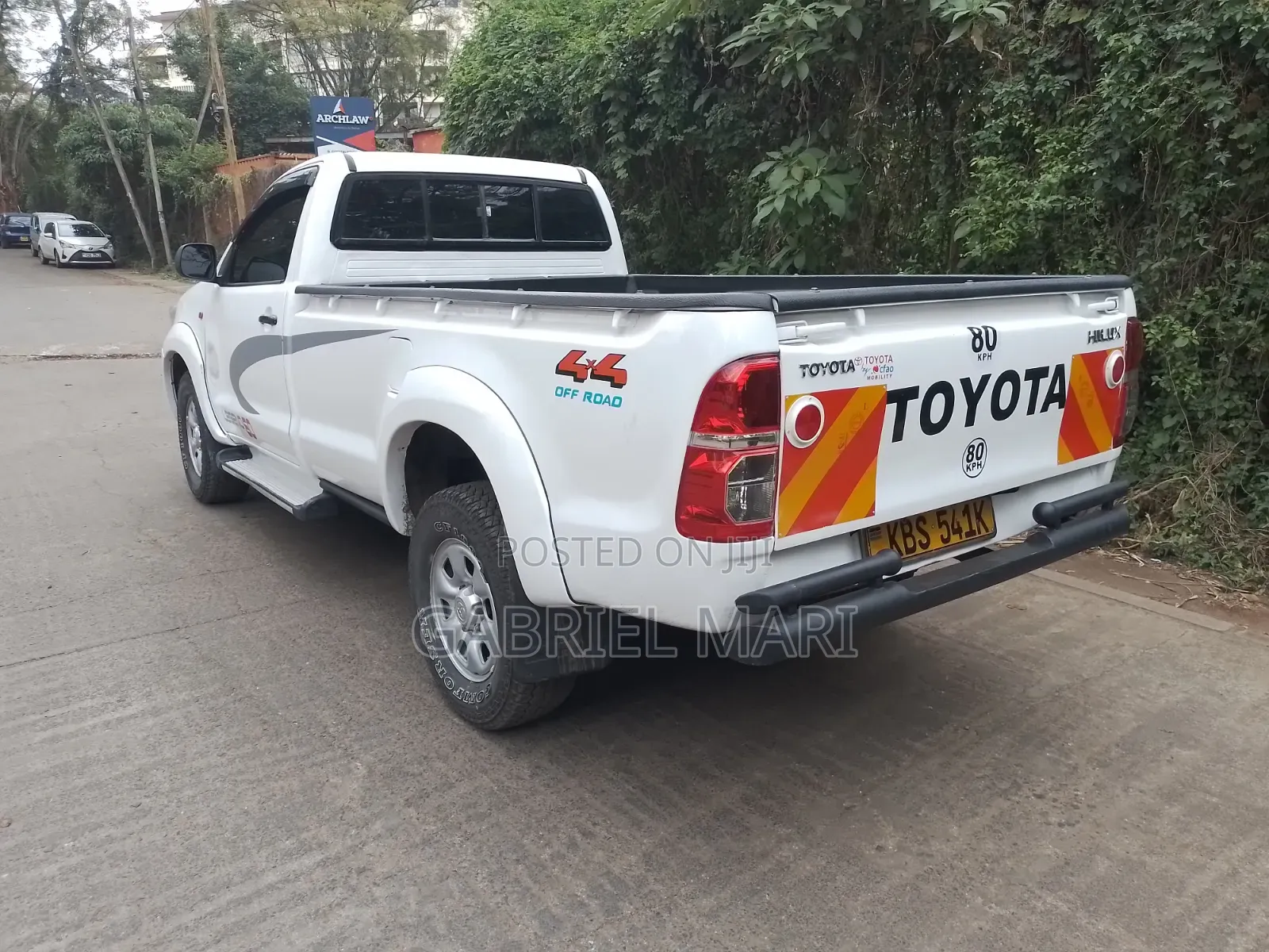 Toyota Hilux 2012 White