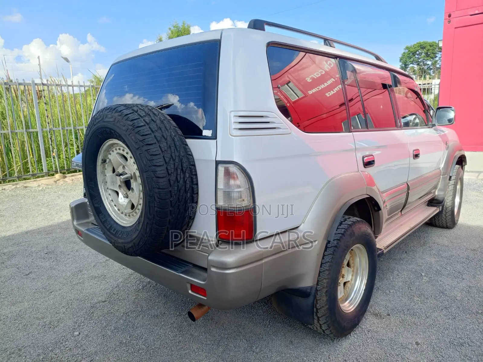 Toyota Land Cruiser Prado 2010 White