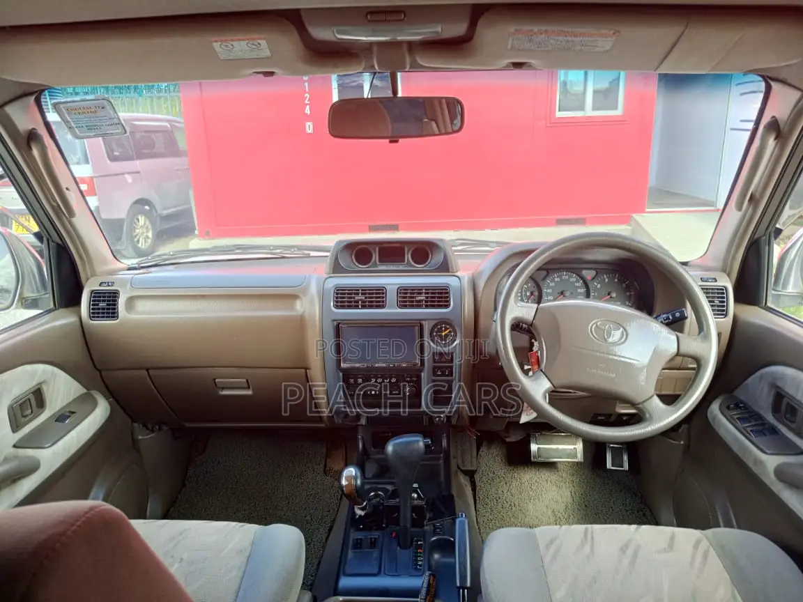 Toyota Land Cruiser Prado 2010 White