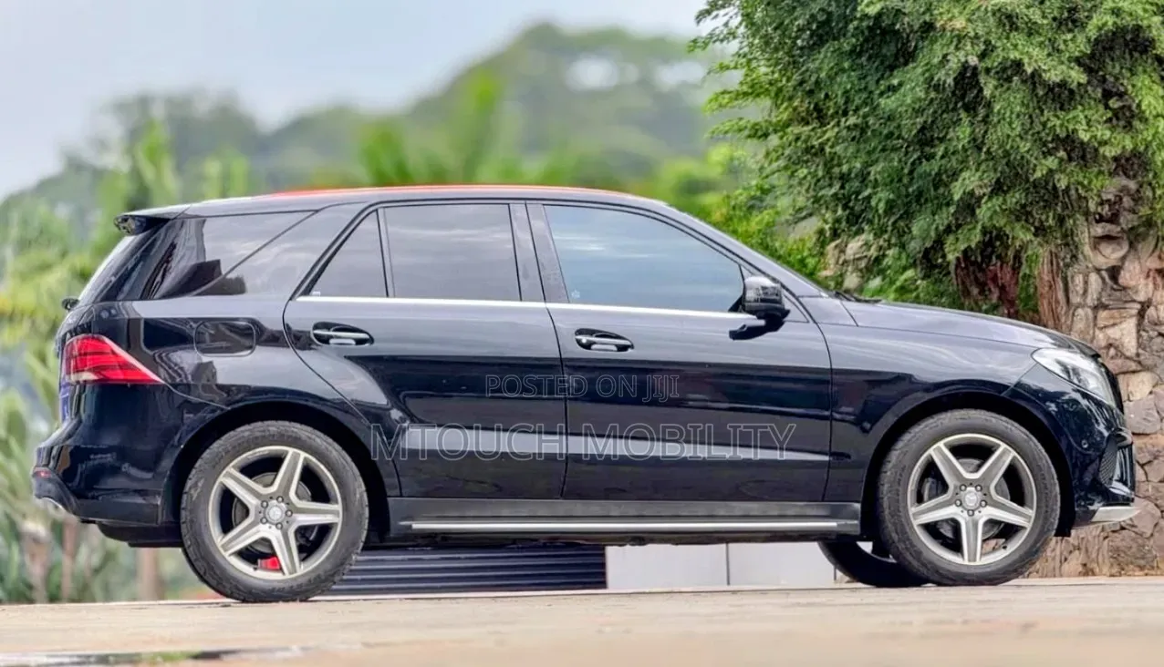Mercedes-Benz GLE-Class 2016 Black