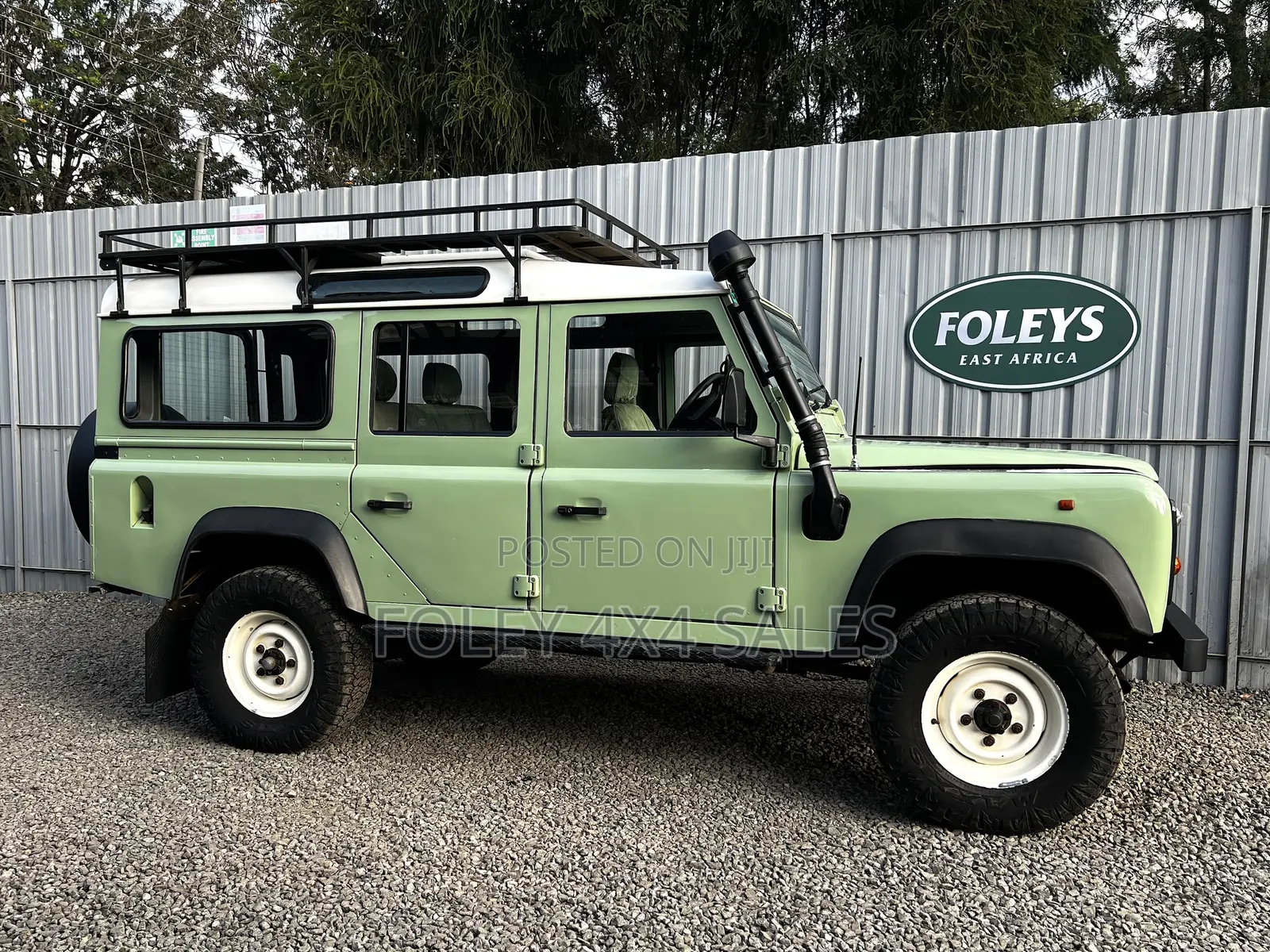 Land Rover Defender Station AWD 1997 Green