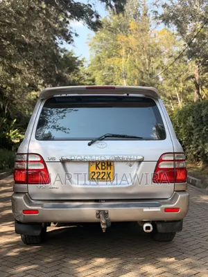 Toyota Land Cruiser Prado 2005 Gold