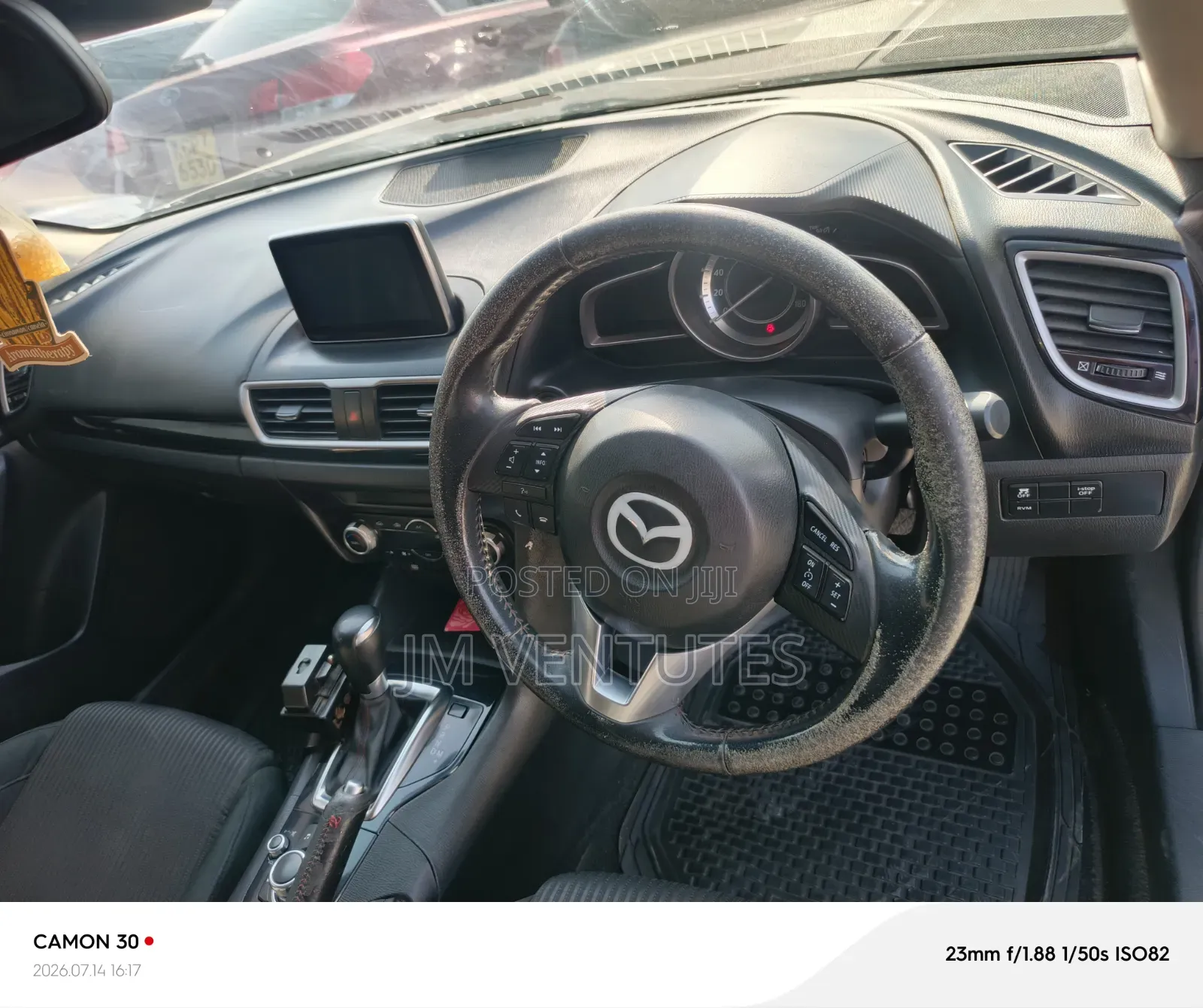 Mazda Axela SV Premium 2014 Gray