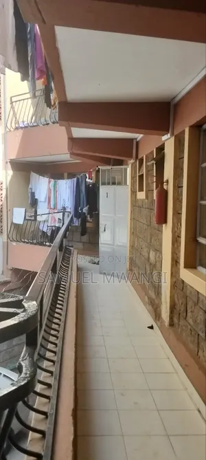 2bdrm Block of Flats in Section Ten for sale