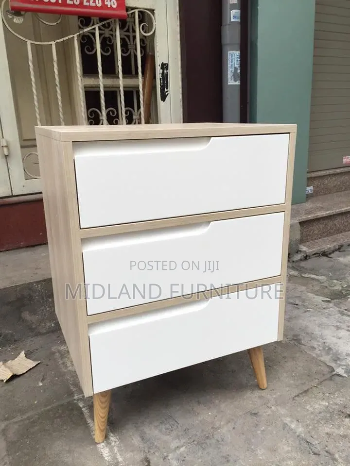Night Stand/ Bedside Tables With Drawers Pay on Delivery 