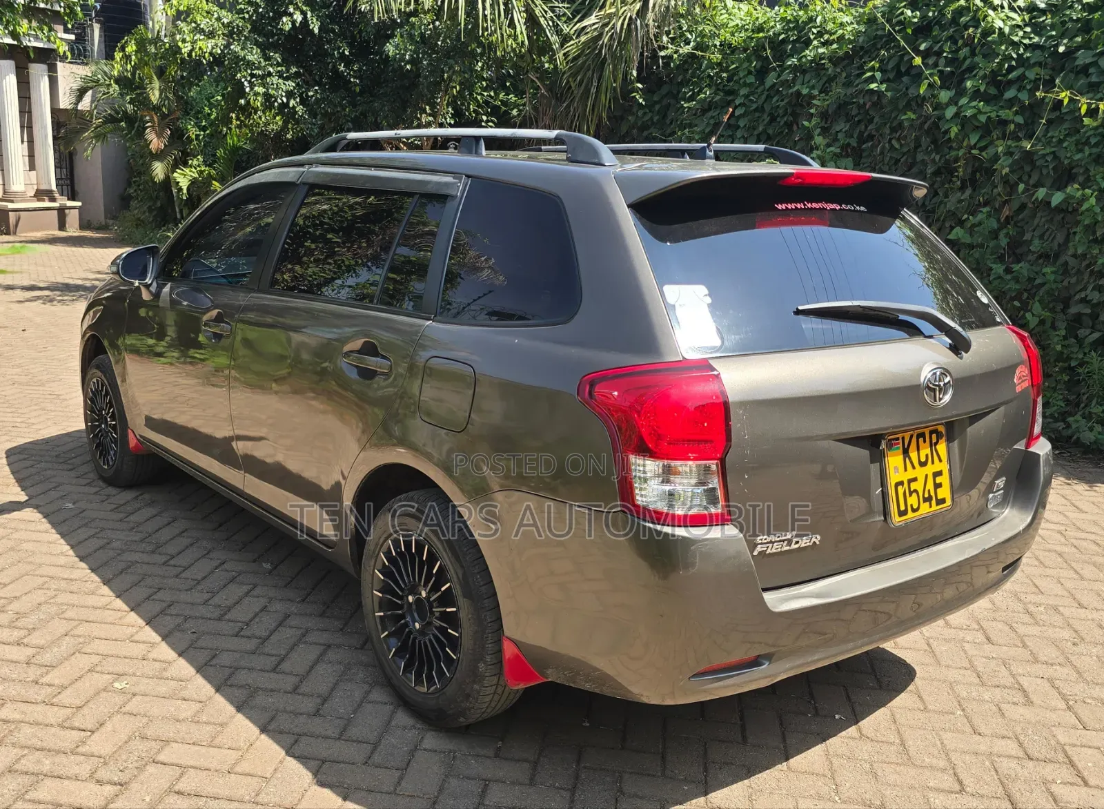 Toyota Corolla Fielder 2012 Gray