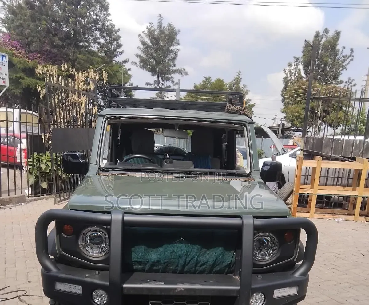 Suzuki Jimny Windscreen