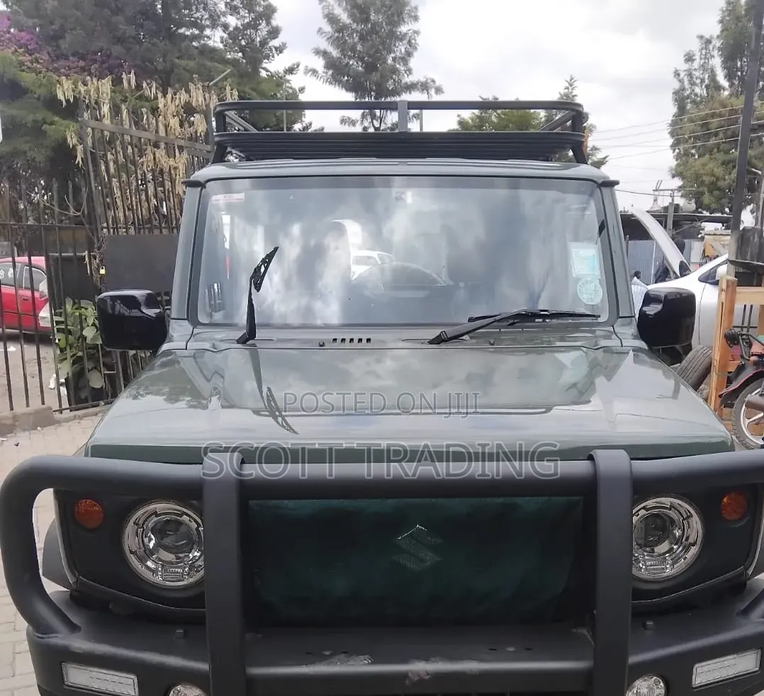 Suzuki Jimny Windscreen
