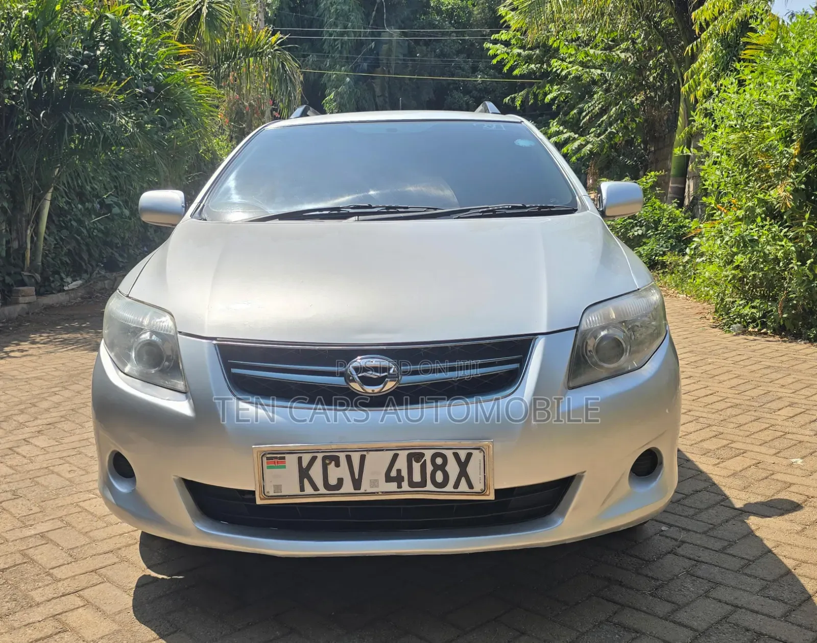 Toyota Corolla Fielder 2013 Silver