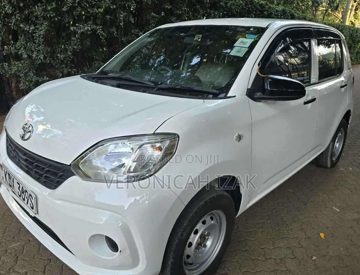Toyota Passo 2017 White