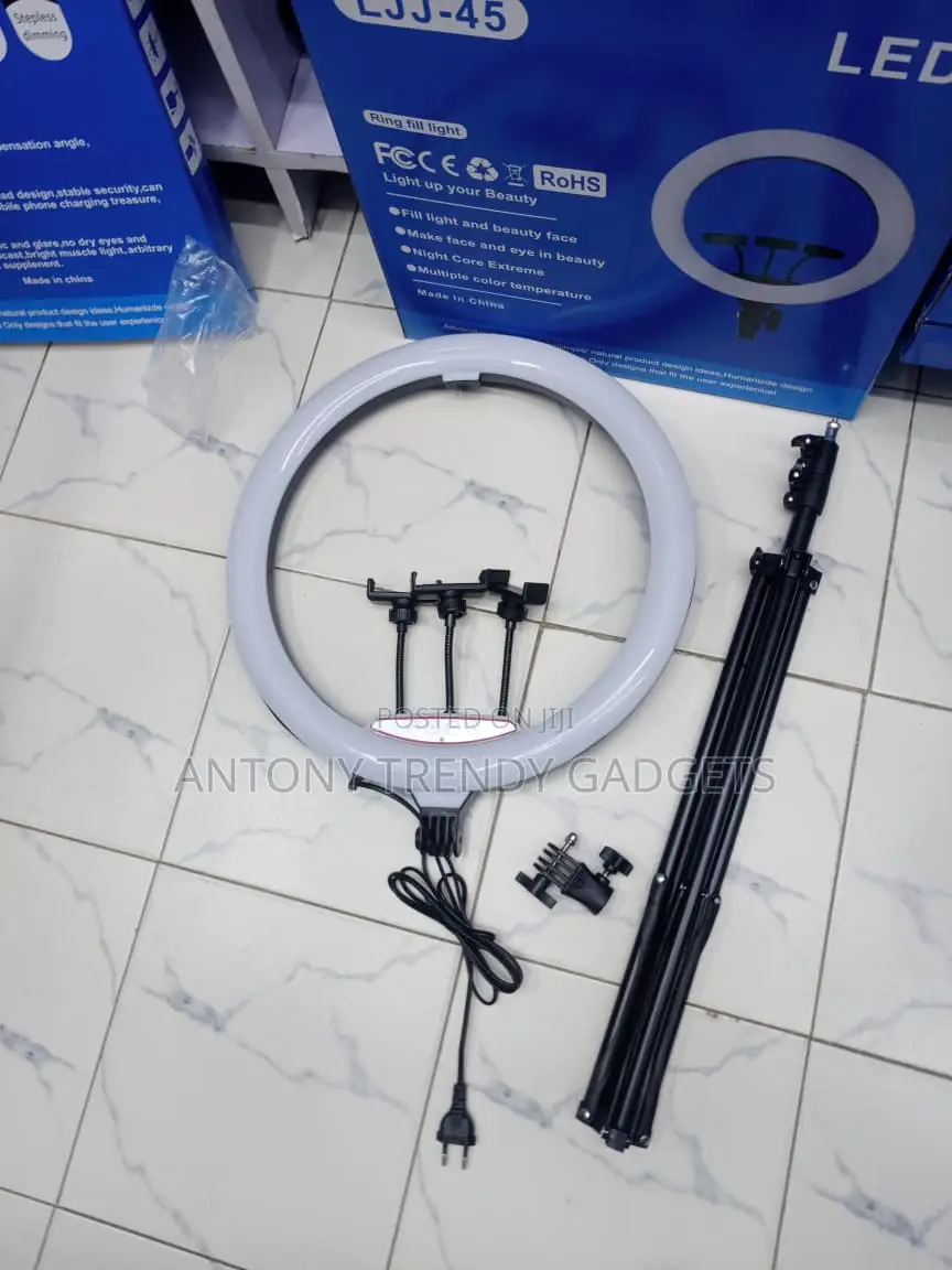 Professional LJJ-45 LED Ring Light for Photo Video Studio