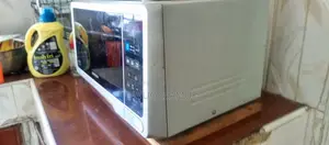 Samsung Microwave in Perfect Shape