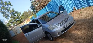 Toyota Raum 2009 Silver