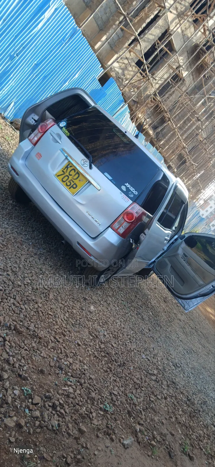 Toyota Raum 2009 Silver