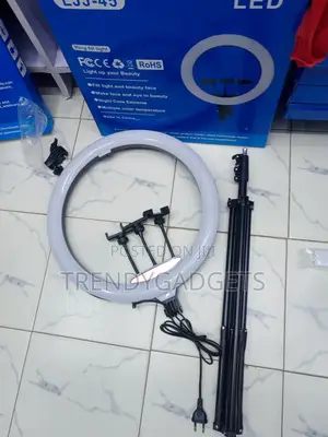 LJJ-45 18 Inch Studio Ring Light With Tripod Phone Mounts