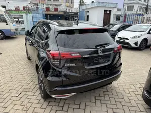Honda Vezel 2020 Black
