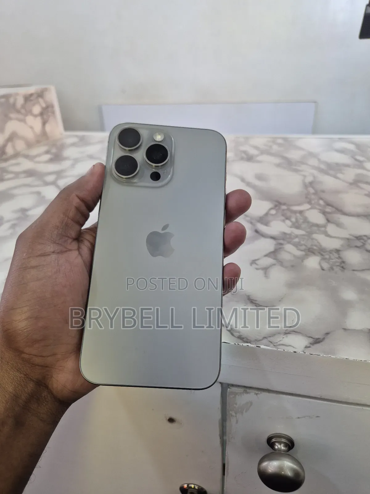 Apple iPhone 15 Pro Max 256 GB Gray