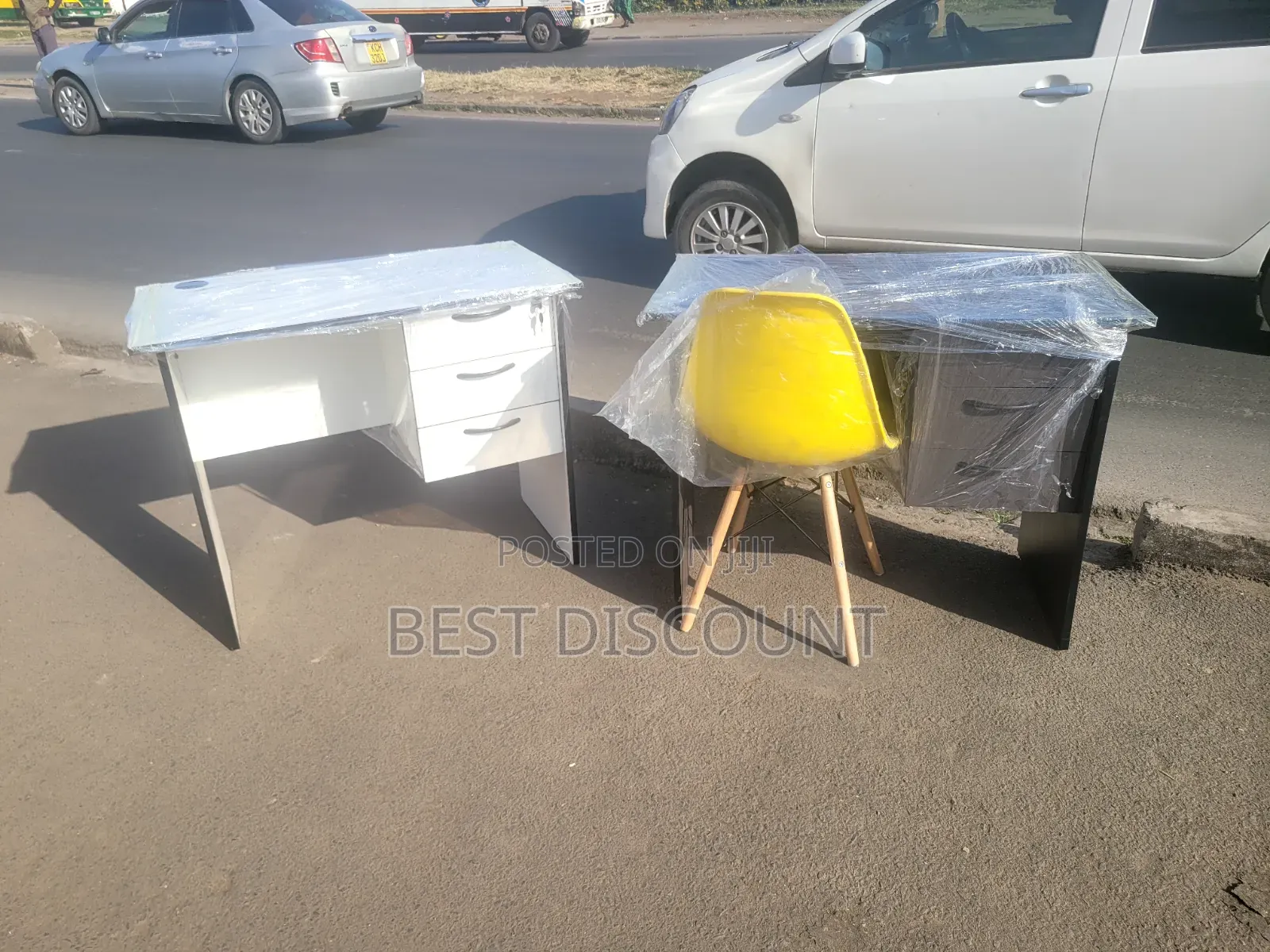 Plastic Chair White Office Desk