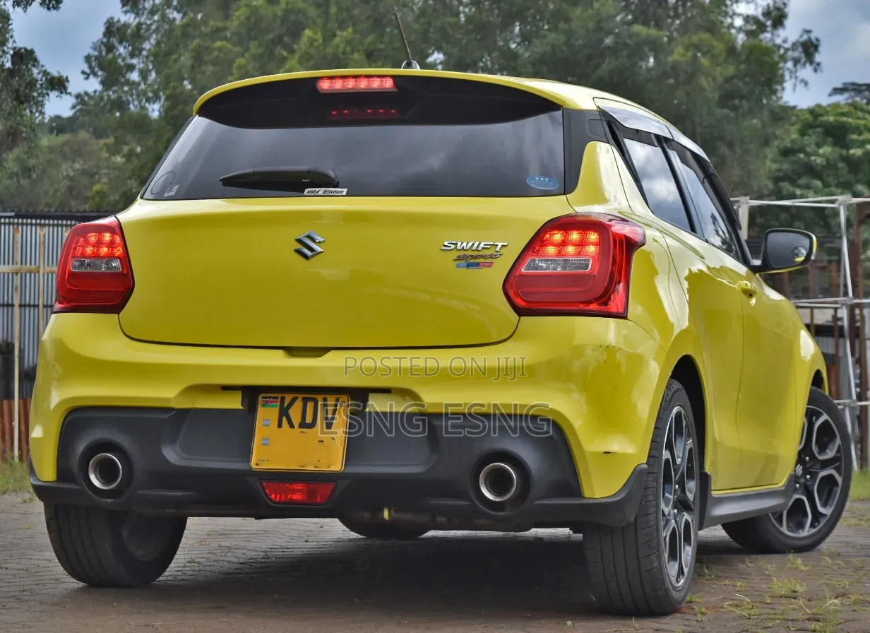 Suzuki Swift 2018 Yellow