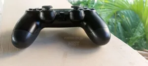 PS4 Controller