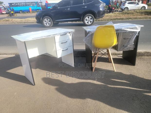 Gray Office Desk Eames Chair Yellow - thumbnail 2