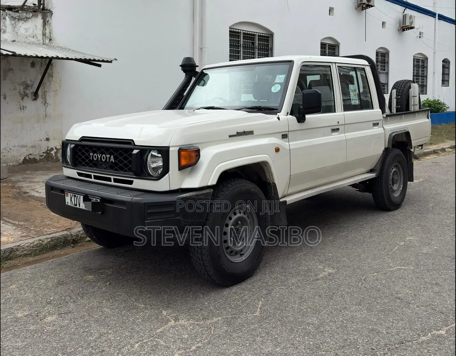 Toyota Land Cruiser 2025 White