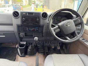 Toyota Land Cruiser 2025 White