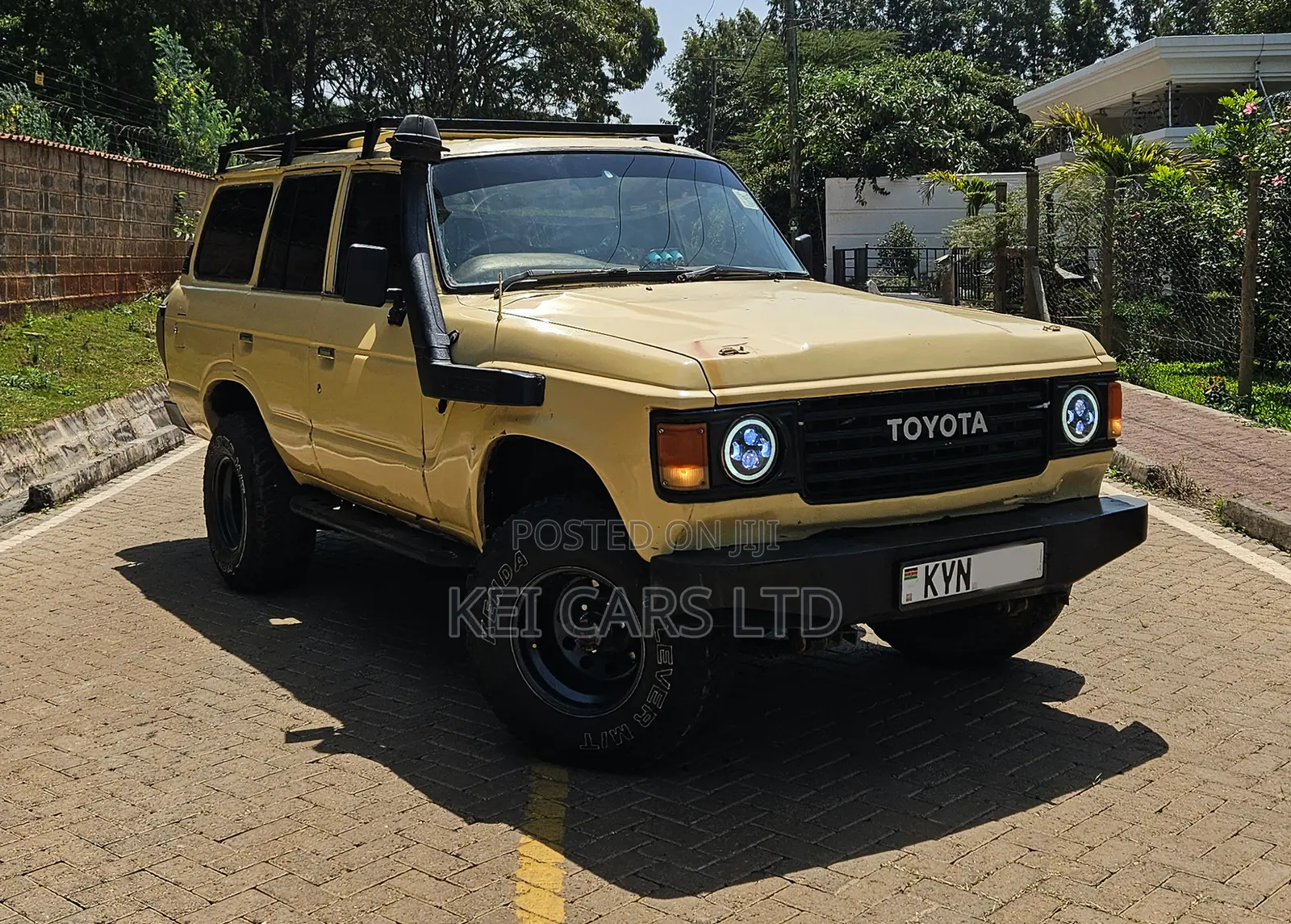 Toyota Land Cruiser Wagon 1981 Beige