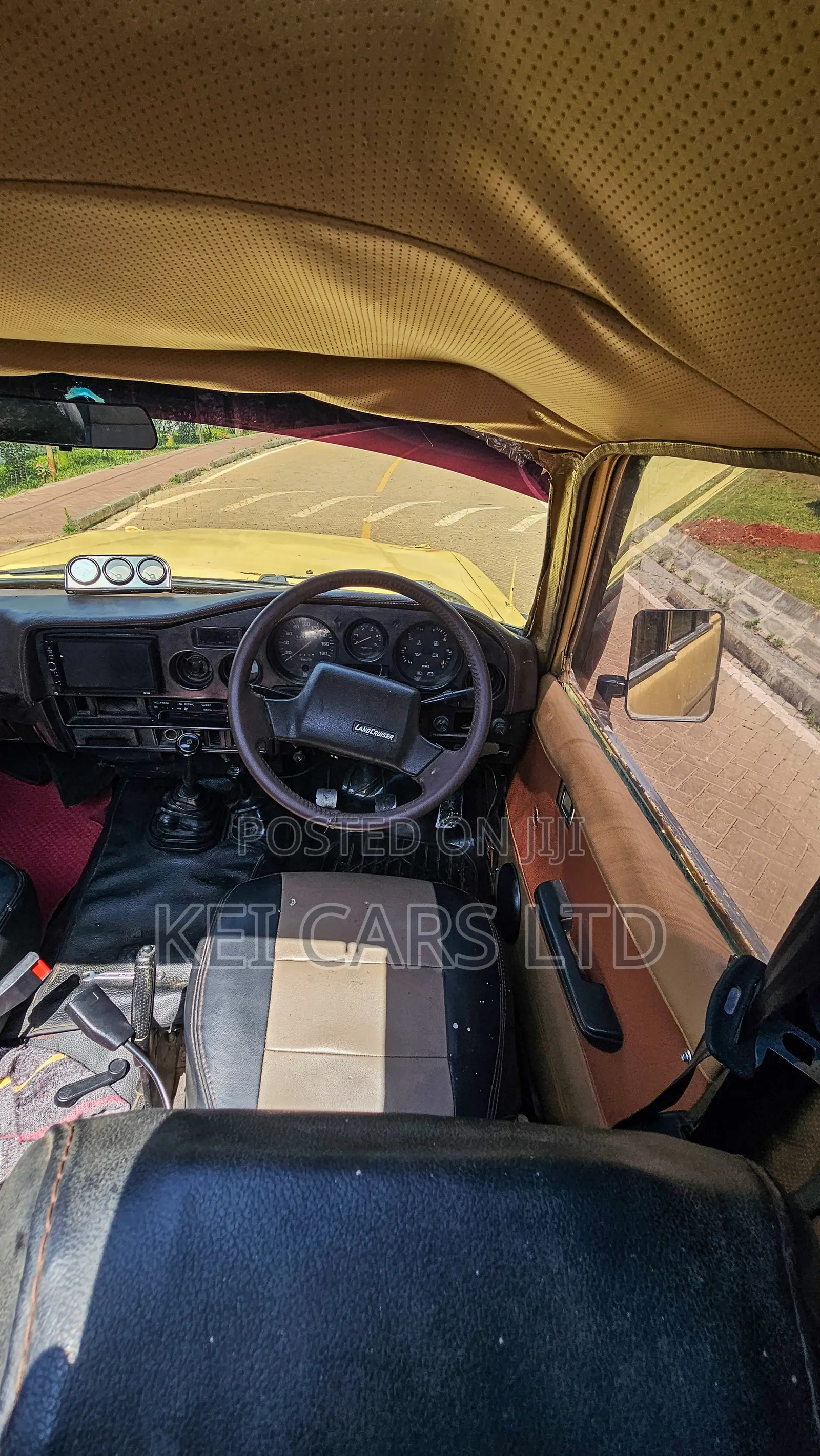 Toyota Land Cruiser Wagon 1981 Beige