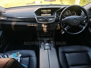 Mercedes-Benz E300 2010 White