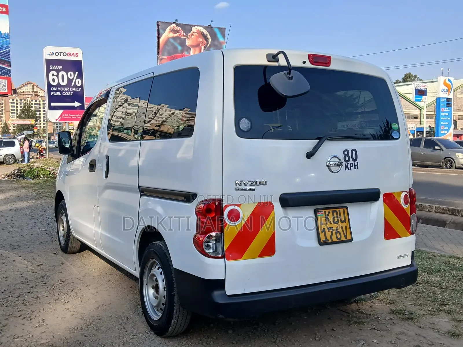 Nissan NV200 2018 White