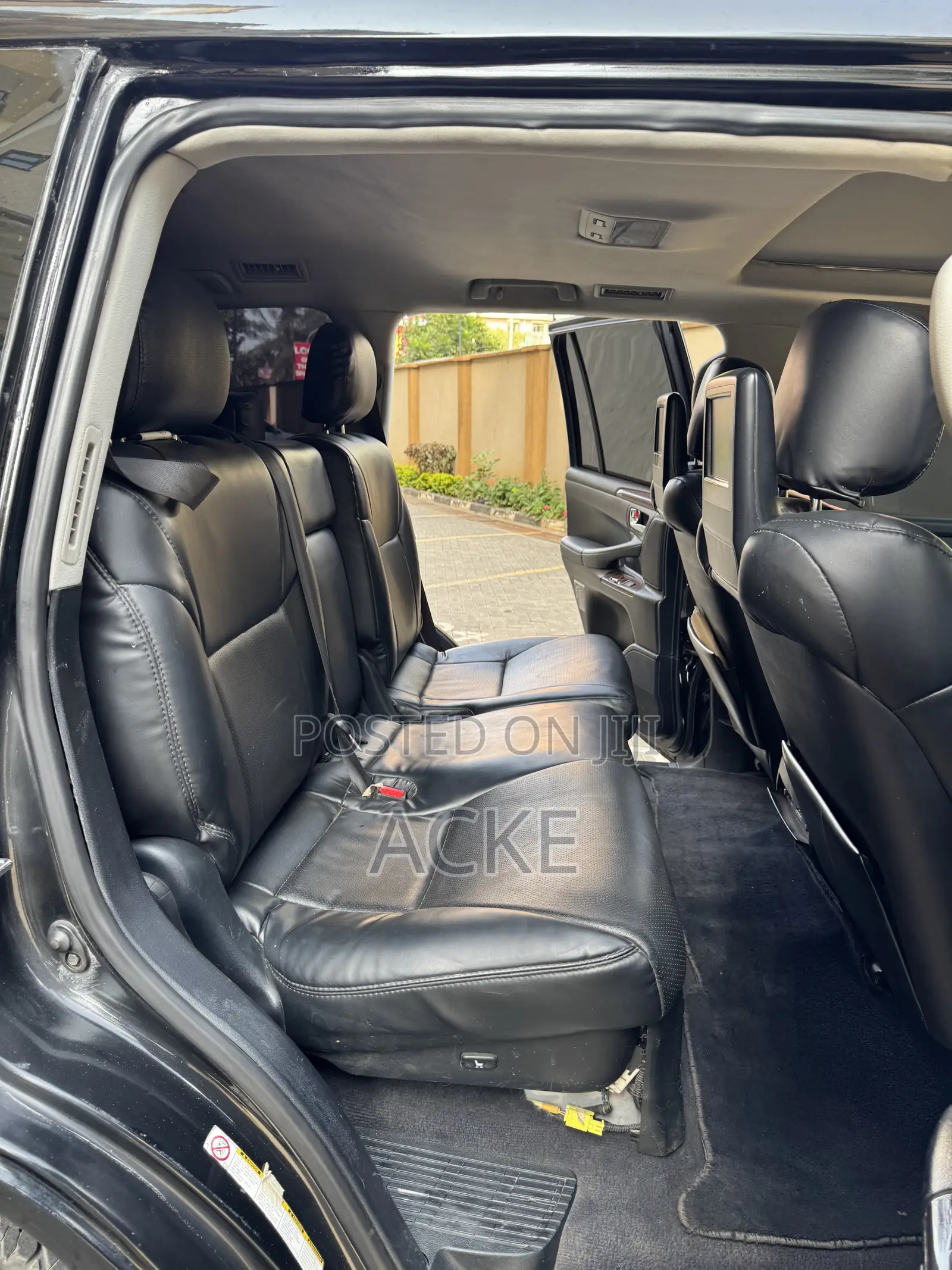 Lexus LX 570 2012 Black